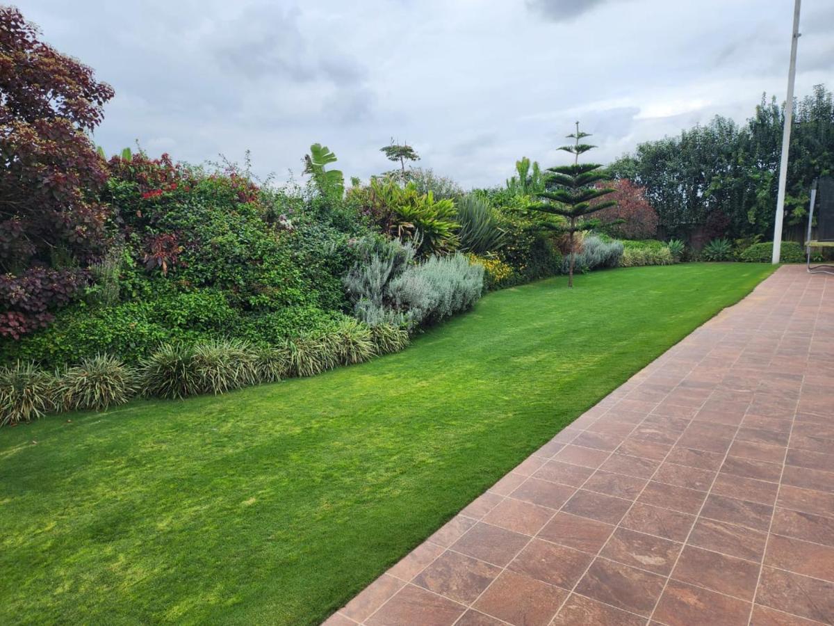 Готель Asyana Gardens Ongata Rongai Екстер'єр фото